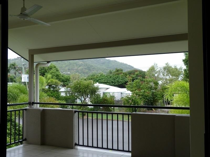 1 / 6-24 Henry Street, West End QLD 4810