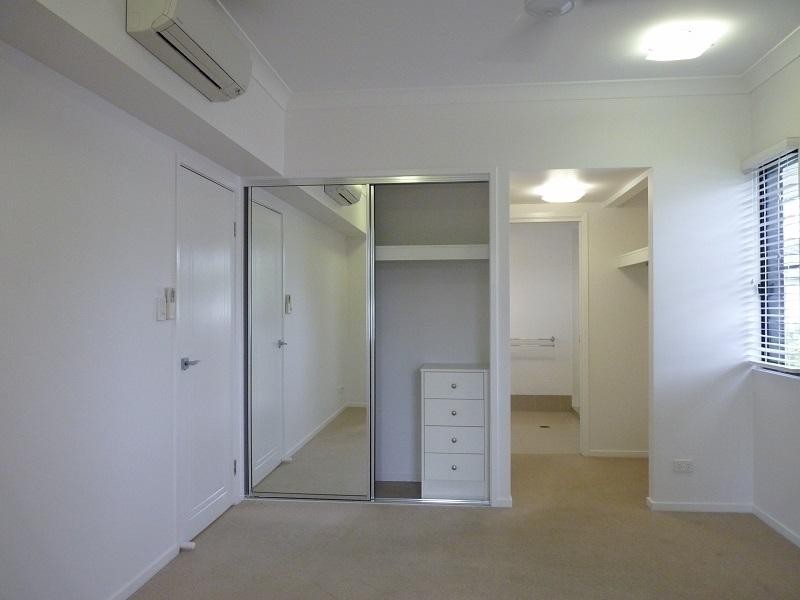 1 / 6-24 Henry Street, West End QLD 4810