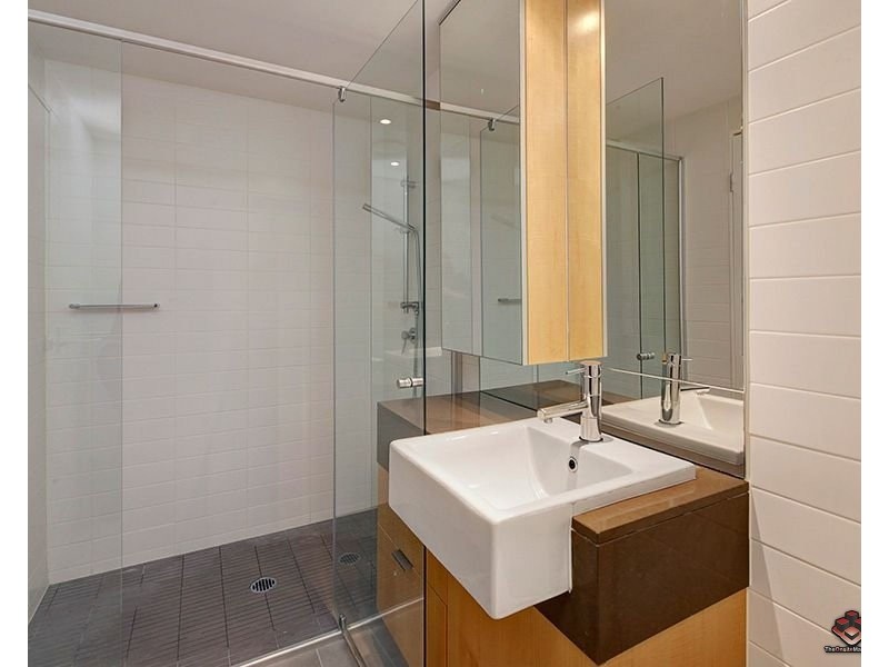 241 / 10 Pidgeon Close, West End QLD 4101