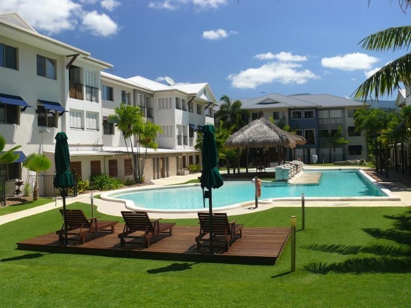 218 / 29 Springfield Crescent, Cairns QLD 4870