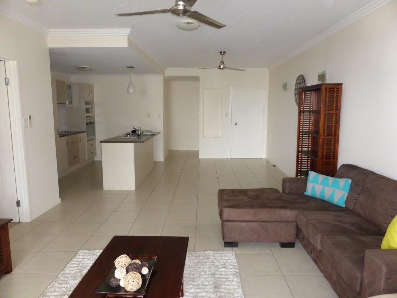 1 / 24 Henry Street, West End QLD 4810
