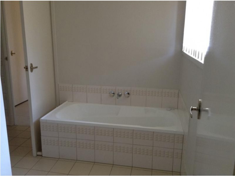 Varsity Lakes QLD 4227