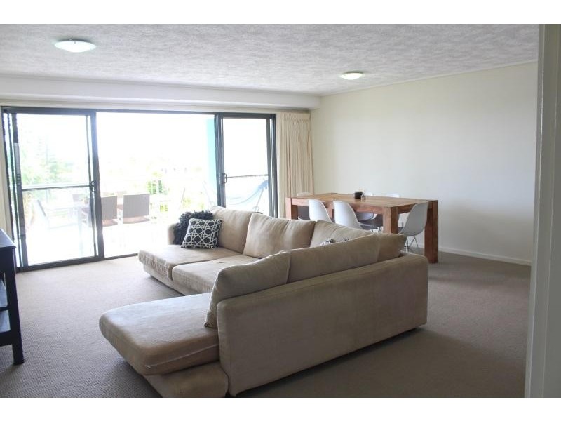 24/4 Grand Parade, Parrearra QLD 4575