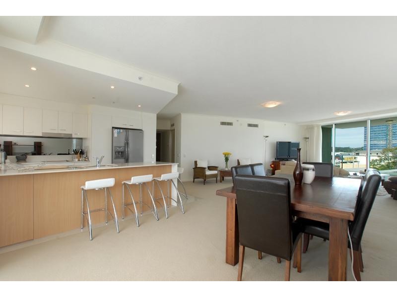 1-7 Duporth Avenue, Maroochydore QLD 4558