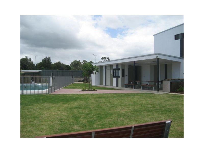 12 / 7 FIGBIRD CRES, Buderim QLD 4556