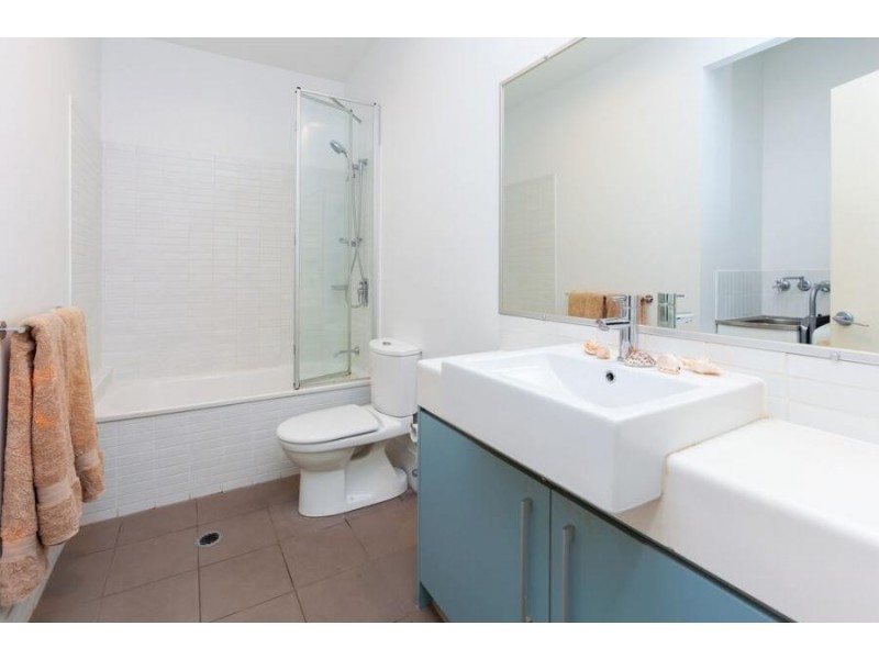 1 Ella St, Newstead QLD 4006