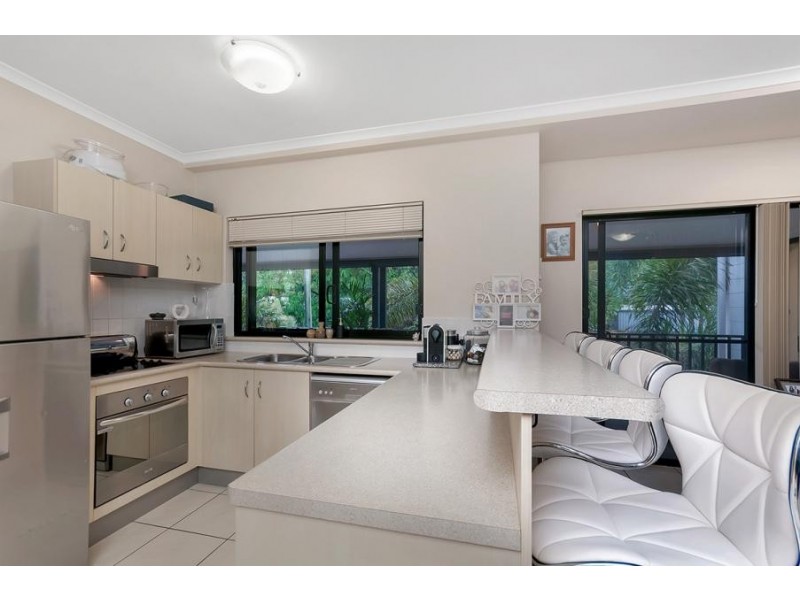 434-446 Kamerunga Rd, Redlynch QLD 4870