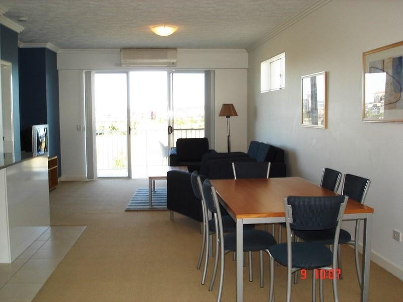 98 University Drive, Varsity Lakes QLD 4227