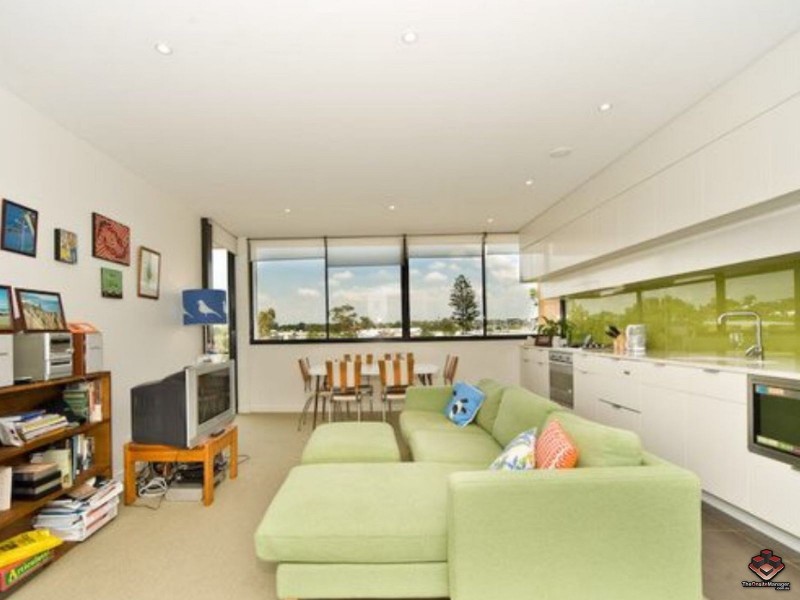 247/ 10 Pidgeon Close, West End QLD 4101