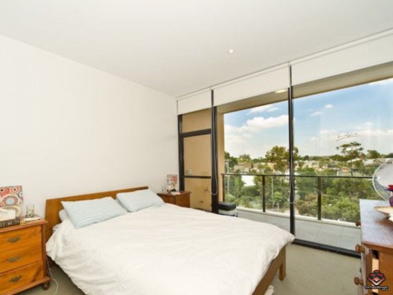 247/ 10 Pidgeon Close, West End QLD 4101