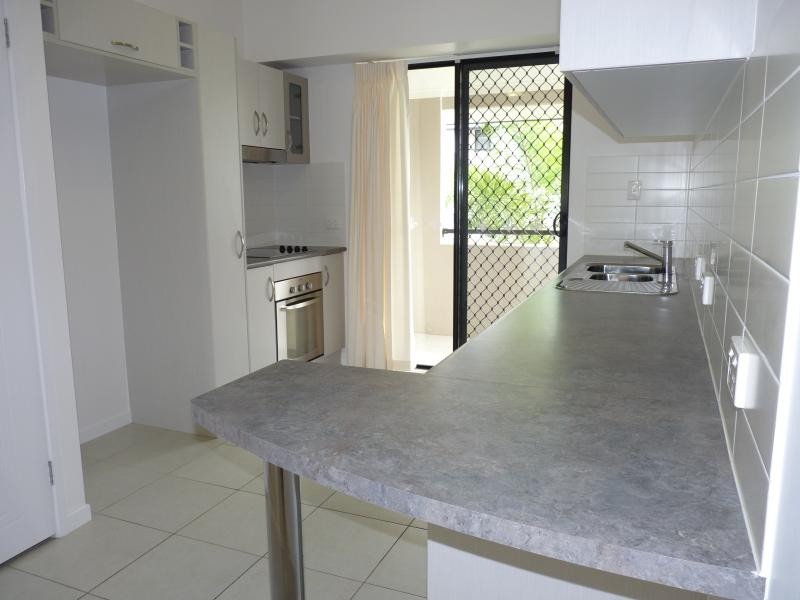 1 / 6-24 Henry Street, West End QLD 4810