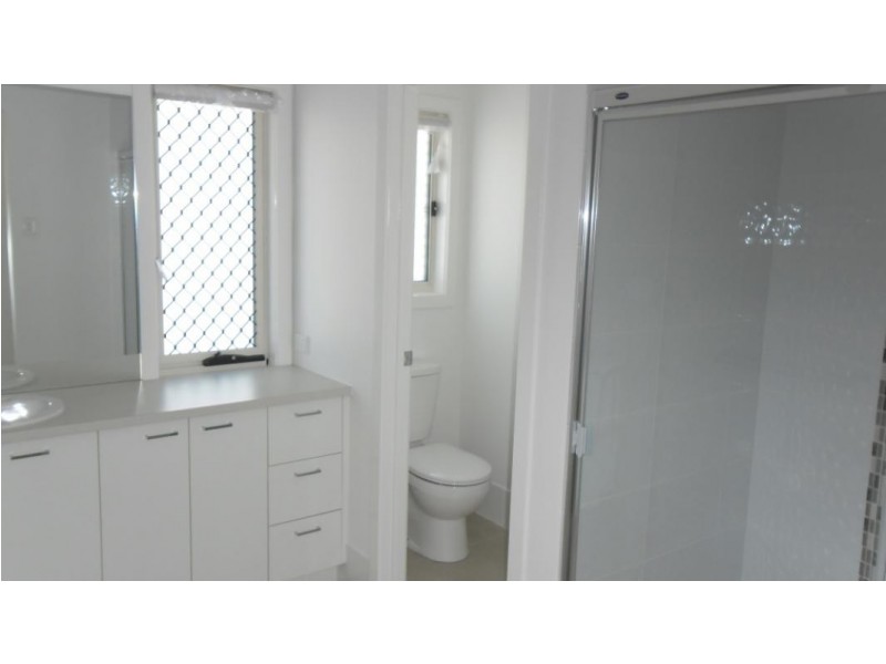 3 Windward Court, Hope Island QLD 4212