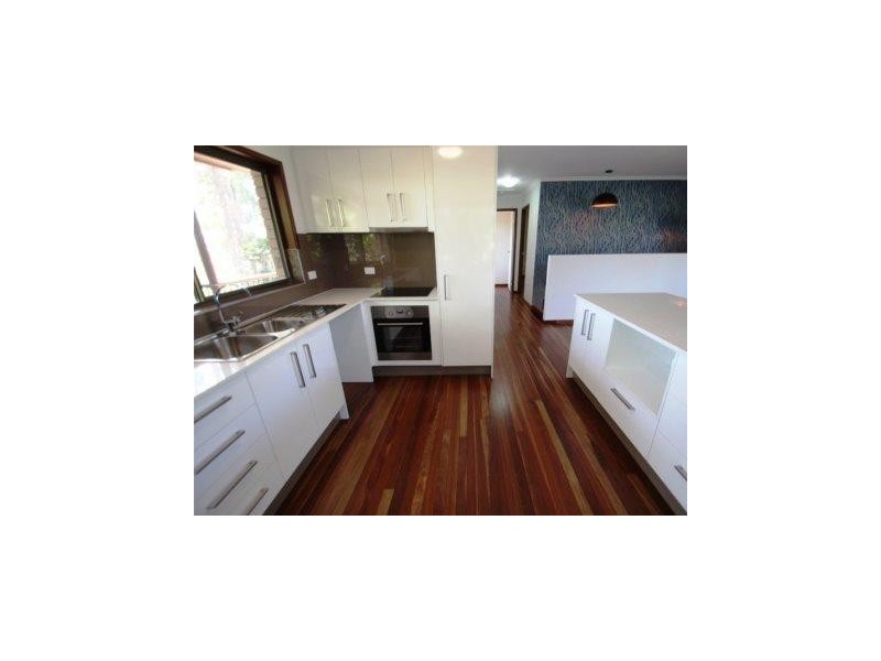 8 Avolet St, River Heads QLD 4655