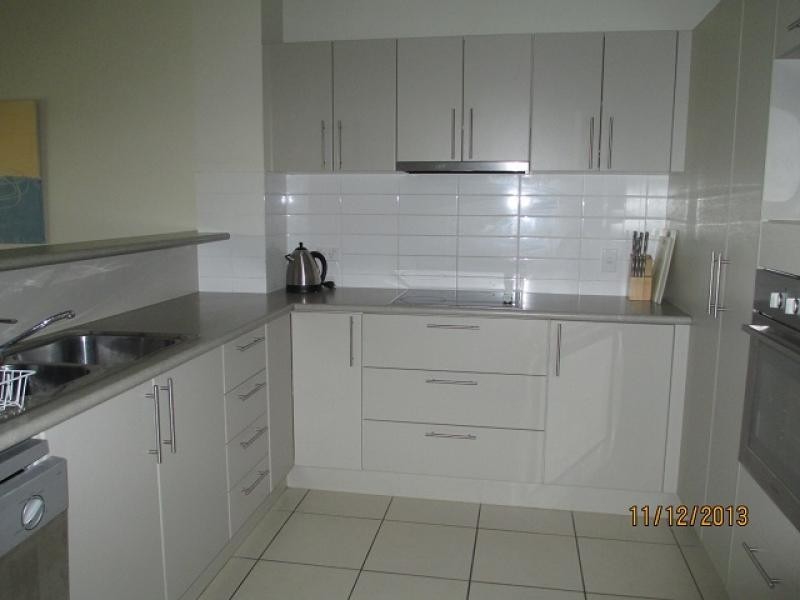 38 / 42 Warburton Street, North Ward QLD 4810