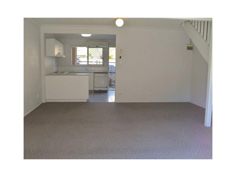 1 / 60 Whitby, Southport QLD 4215