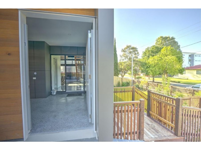 27 BOWEN ST, Windsor QLD 4030