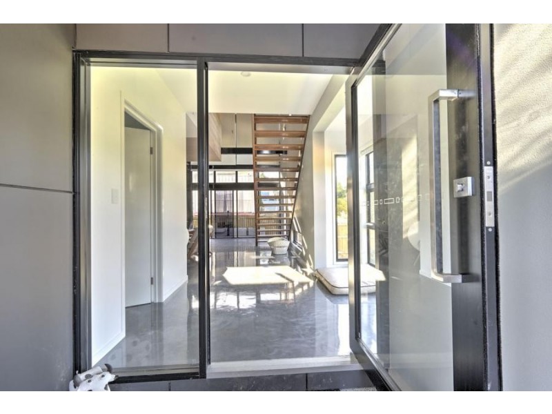 27 BOWEN ST, Windsor QLD 4030