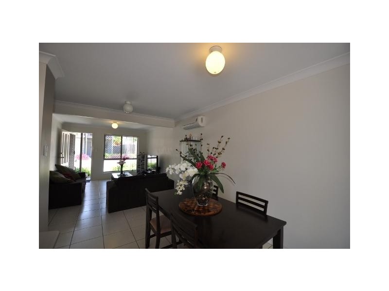 130 Jutland Street, Oxley QLD 4075