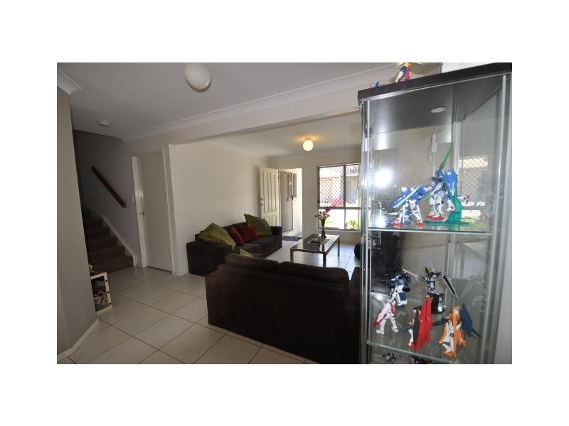 130 Jutland Street, Oxley QLD 4075