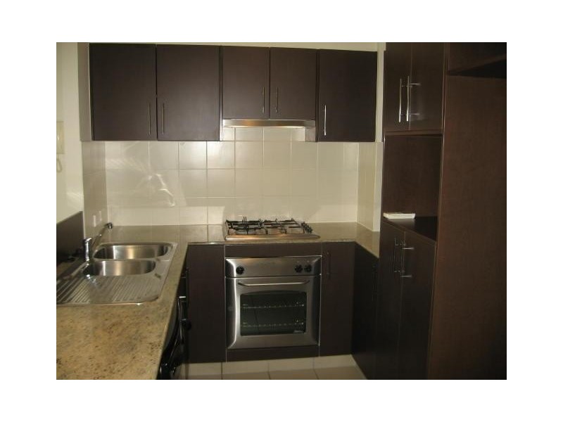 35/8 Land Street, Toowong QLD 4066