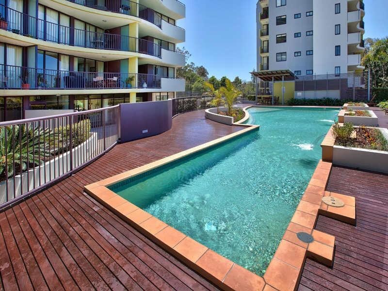 35/8 Land Street, Toowong QLD 4066