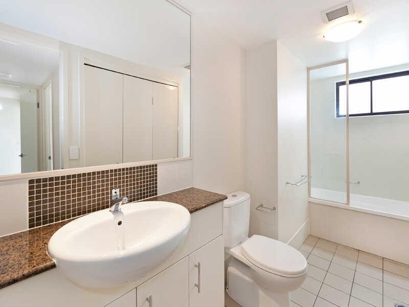 208/8 Land Street, Toowong QLD 4066