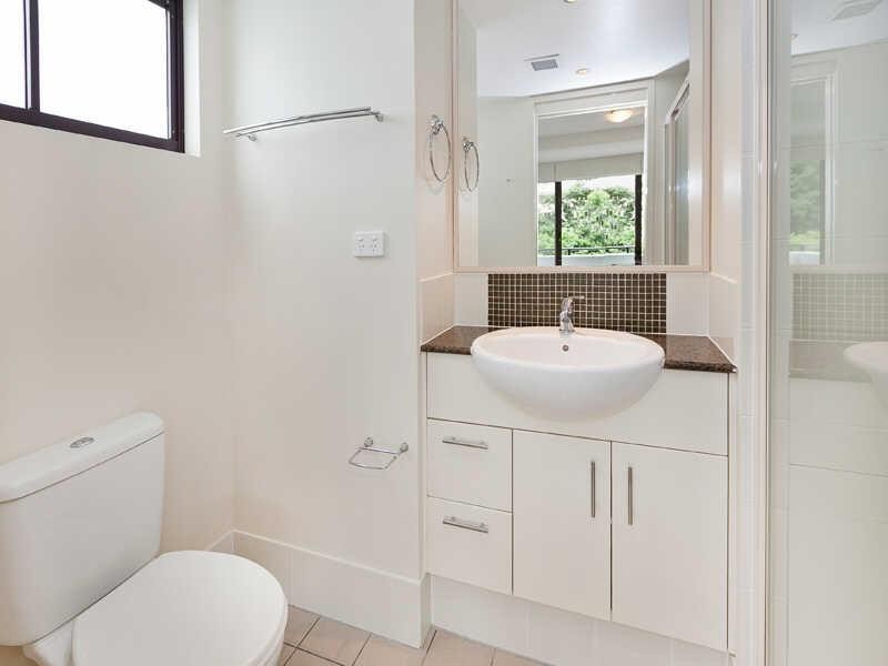 208/8 Land Street, Toowong QLD 4066