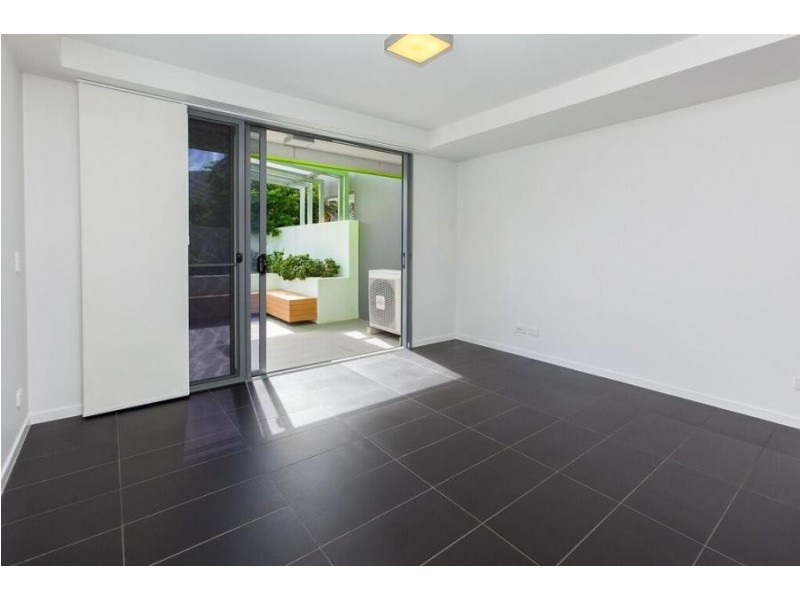 8 Jeays Street, Bowen Hills QLD 4006