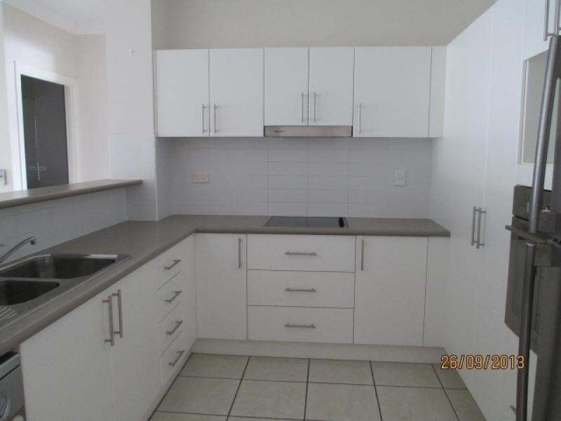 12 / 42 Warburton Street, North Ward QLD 4810