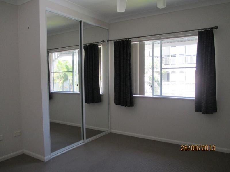 12 / 42 Warburton Street, North Ward QLD 4810
