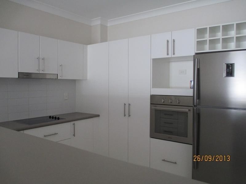 12 / 42 Warburton Street, North Ward QLD 4810