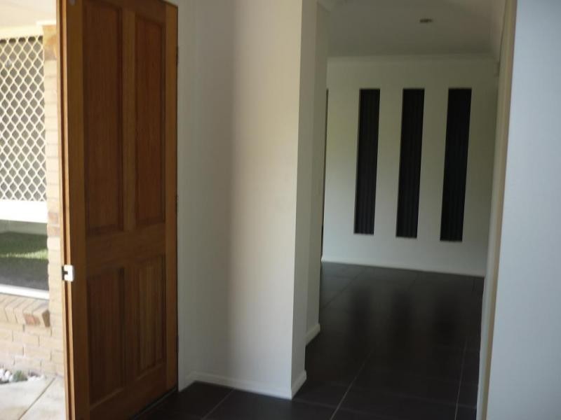 7 Watford Cres, Molendinar QLD 4214