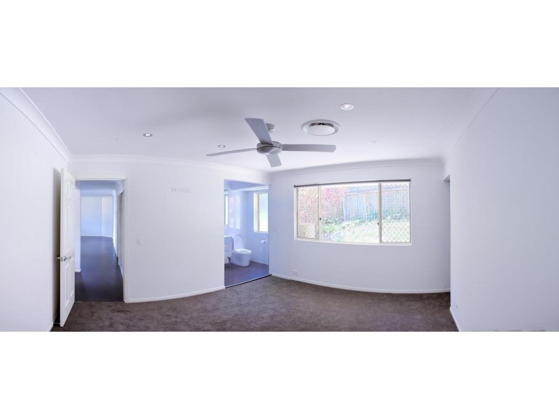 7 Watford Cres, Molendinar QLD 4214