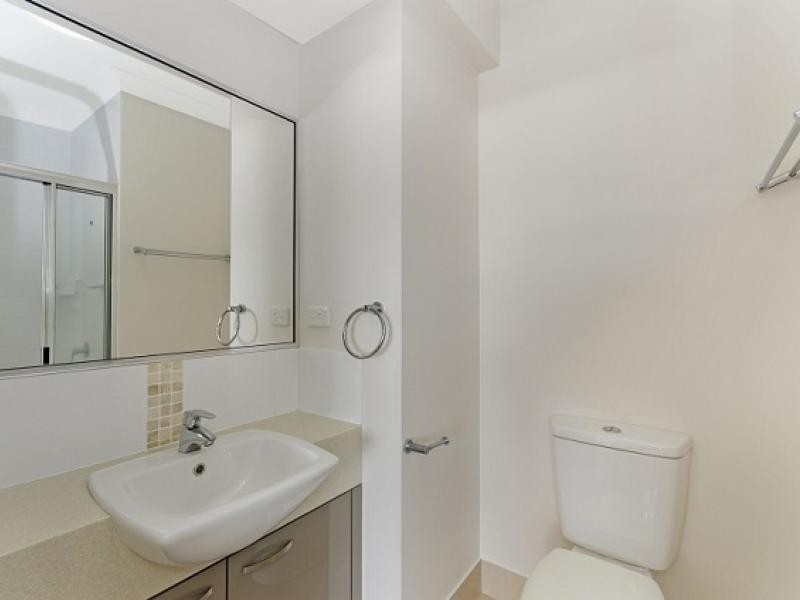 63 / 42 Warburton Street, North Ward QLD 4810