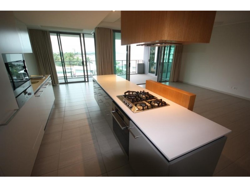 2509/6 Mariners Drive, Townsville City QLD 4810