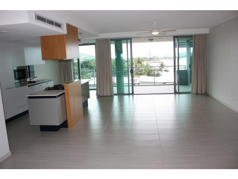 2509/6 Mariners Drive, Townsville City QLD 4810