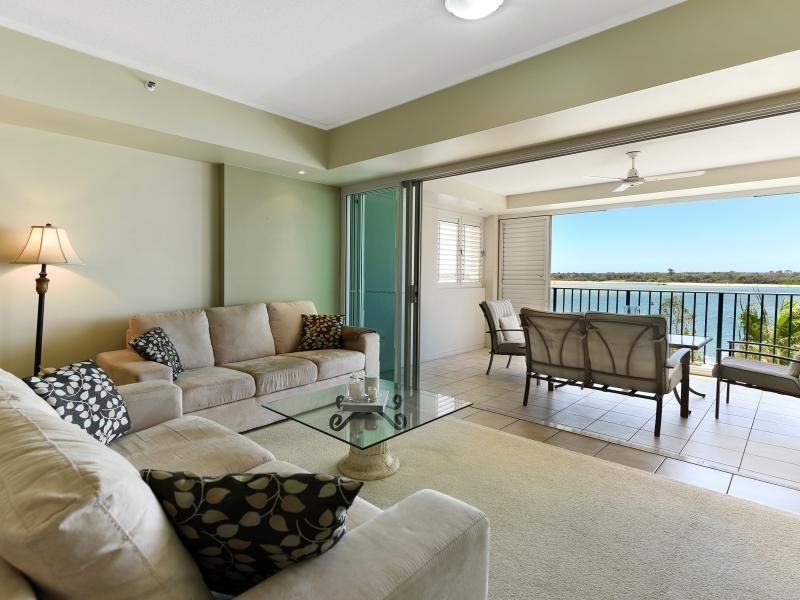 326 Marine Parade, Labrador QLD 4215