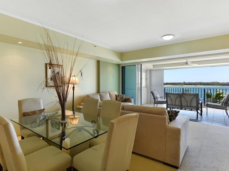 326 Marine Parade, Labrador QLD 4215