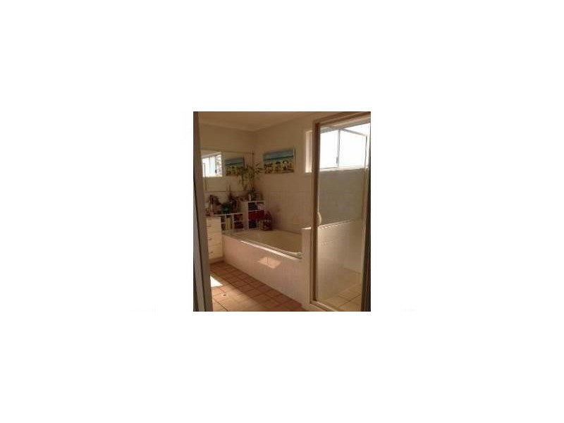 62/1 Ibis Blvd, Eli Waters QLD 4655