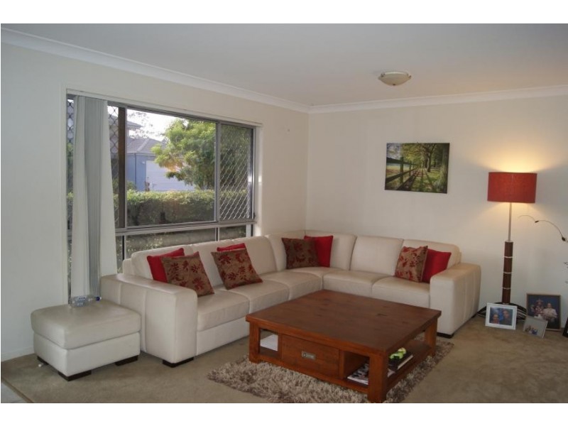 35 Earnshaw Street, Calamvale QLD 4116