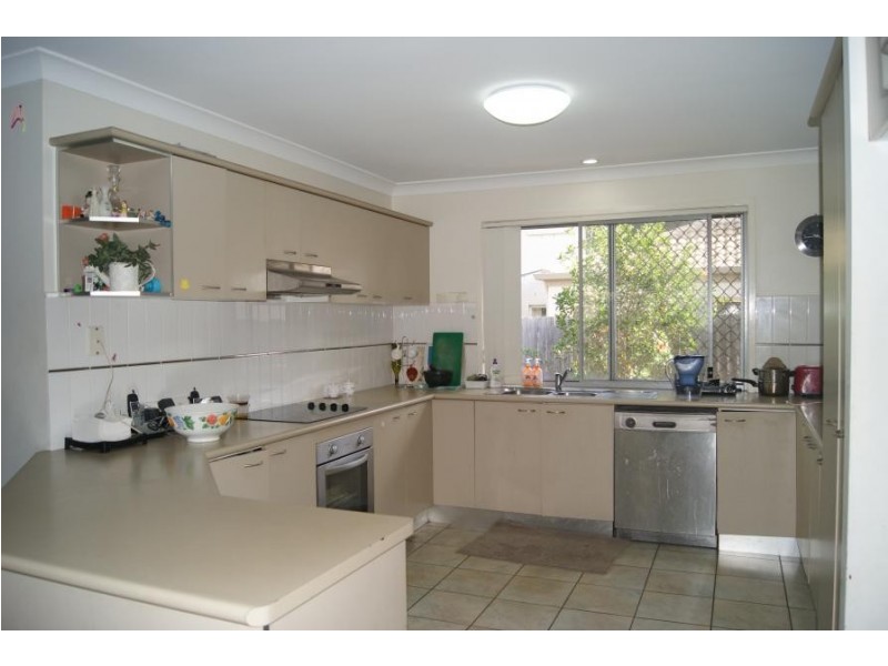 35 Earnshaw Street, Calamvale QLD 4116