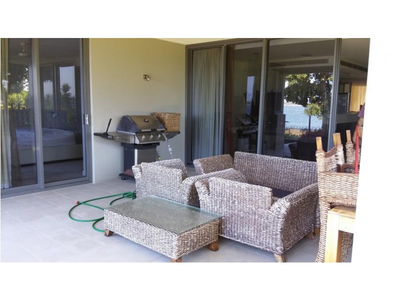 1101/323 Bayview, Hollywell QLD 4216