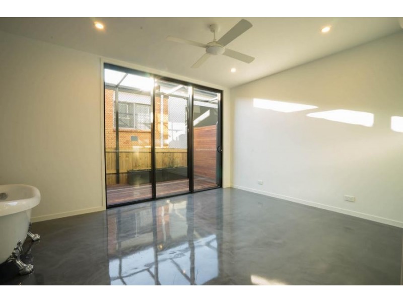 27 BOWEN ST, Windsor QLD 4030