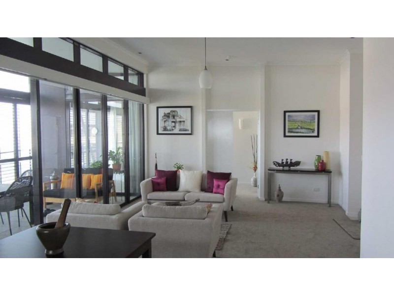 161/8 Land Street, Toowong QLD 4066