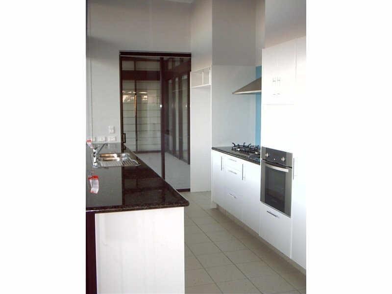 161/8 Land Street, Toowong QLD 4066