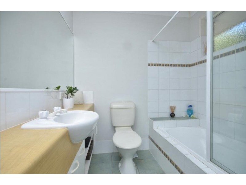 unit 52 / 25 Hogan Place, Seventeen Mile Rocks QLD 4073