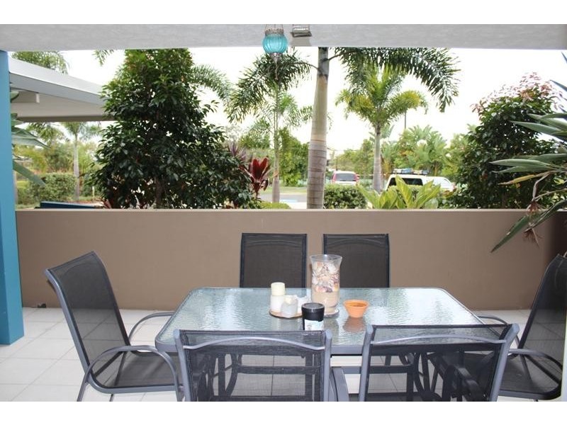 3 / 4 Grand Parade, Parrearra QLD 4575