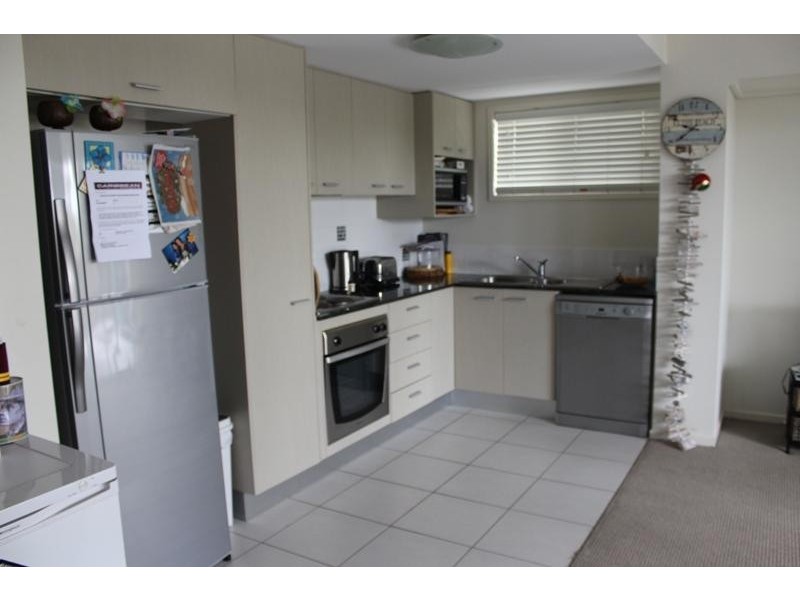 3 / 4 Grand Parade, Parrearra QLD 4575