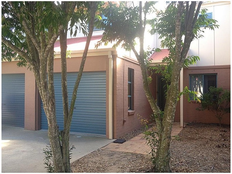 11 Oakmont Avenue, Oxley QLD 4075