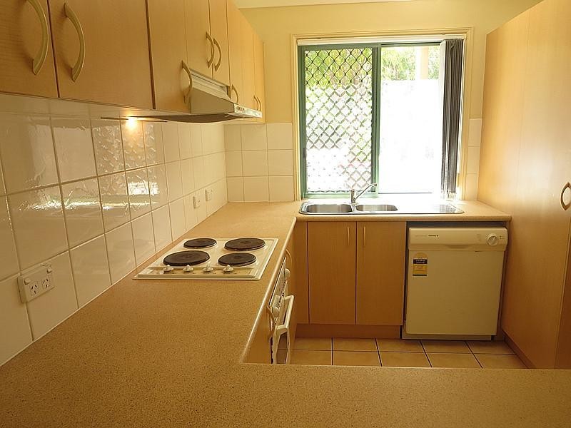 11 Oakmont Avenue, Oxley QLD 4075